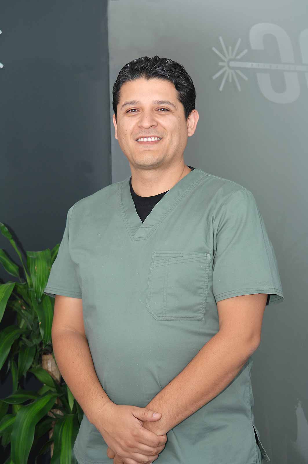Dr. Luis F. Carmona